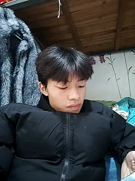 Snapshot of junjun1189 chatting on 11-18-25, 03:43 junjun1189 online show from 11-18-25, 03:43