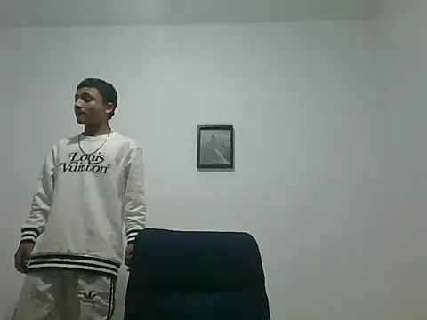 yissus 20  online show from 11-25-25, 04:02