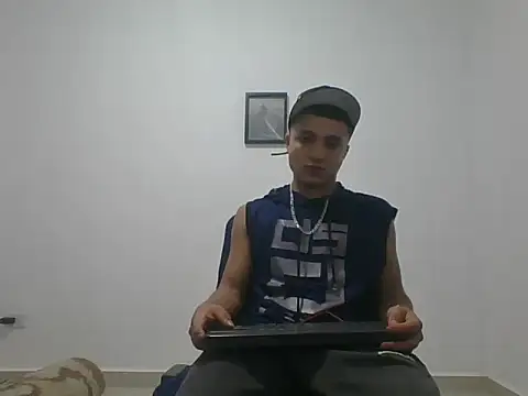 yissus 20  online show from 11-06-25, 04:38