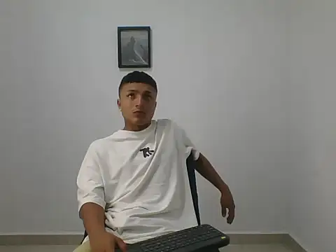 yissus 20  online show from 04-08-26, 06:09