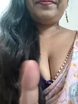 Sofia-ex online show from 10-31-25, 05:04