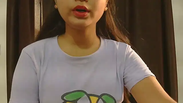 Snapshot of Cute-Bacchi chatting on 09-28-25, 01:12 Cute-Bacchi online show from 09-28-25, 01:12