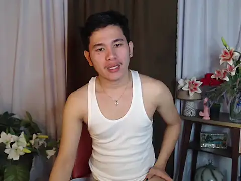 Snapshot of master_kent chatting on 12-14-25, 11:27 master kent online show from 12-14-25, 11:27