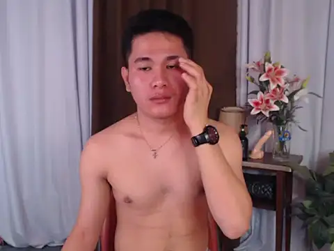 Snapshot of master_kent chatting on 11-10-25, 10:42 master kent online show from 11-10-25, 10:42