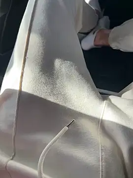 Snapshot of Zoro404040 chatting on 10-07-25, 02:07 Zoro404040 online show from 10-07-25, 02:07