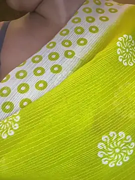 Snapshot of annanya01 chatting on 04-18-26, 03:36 annanya01 online show from 04-18-26, 03:36