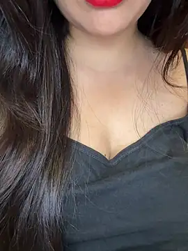 Snapshot of annanya01 chatting on 05-19-26, 06:42 annanya01 online show from 05-19-26, 06:42