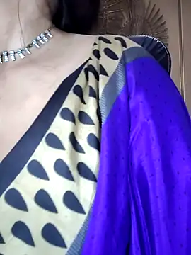 Snapshot of annanya01 chatting on 09-29-25, 12:33 annanya01 online show from 09-29-25, 12:33