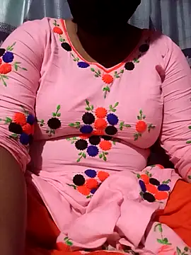 Snapshot of ANNA_HOT111 chatting on 10-18-25, 04:31 ANNA HOT111 online show from 10-18-25, 04:31