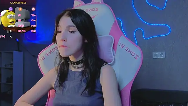 Sophie SkyAngel online show from 12-17-25, 04:39