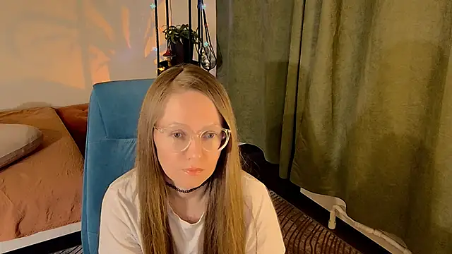  Goldilocks  online show from 10-11-25, 03:35