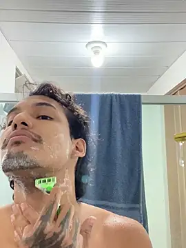 Snapshot of BAGHEERAPGG chatting on 11-11-25, 10:37 BAGHEERAPGG online show from 11-11-25, 10:37