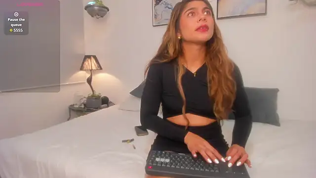 MiaCoopper online show from 10-09-25, 02:56