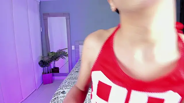 Alaiaguerra online show from 10-17-25, 07:37