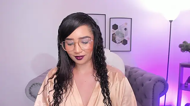 Sharon breezee online show from 11-16-25, 03:55