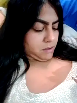 candytyler  online show from 10-17-25, 10:44