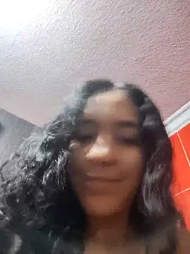 Amber-Sweett online show from 10-22-25, 03:39