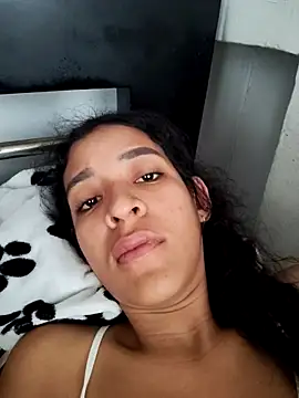 Amber-Sweett online show from 10-26-25, 03:56