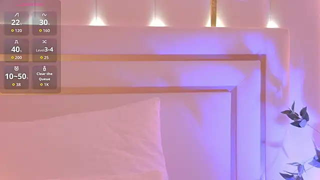 MeganStrain online show from 11-07-25, 03:11