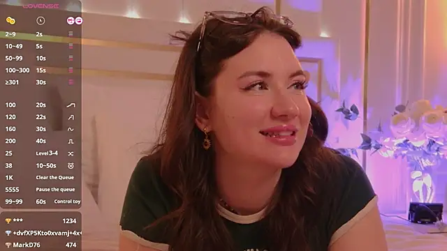 MeganStrain online show from 11-11-25, 11:27