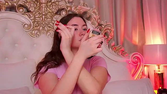 MeganStrain online show from 01-09-26, 02:40