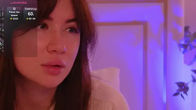 MeganStrain online show from 10-24-25, 03:27