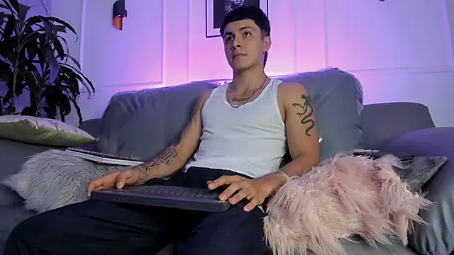 Leo santoro online show from 02-23-26, 02:06