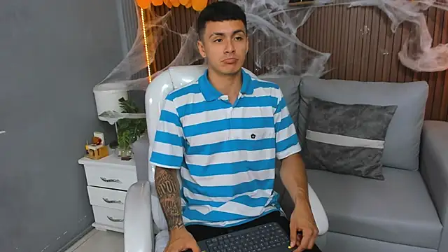 Leo santoro online show from 10-23-25, 02:05