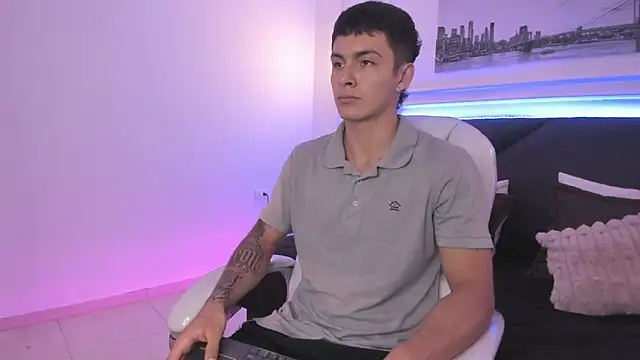 Leo santoro online show from 11-04-25, 02:21