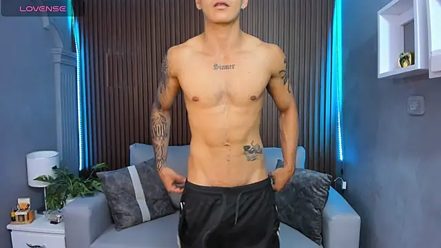 Leo santoro online show from 11-10-25, 02:55