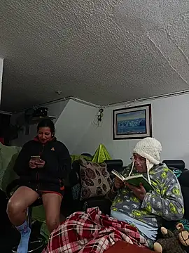 PAULA20- online show from 10-22-25, 02:33