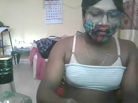 femboyslqueen online show from 10-23-25, 05:28