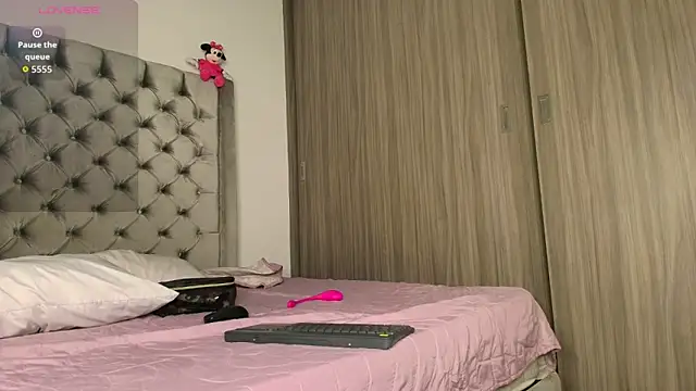 dreamsussi online show from 10-02-25, 12:58