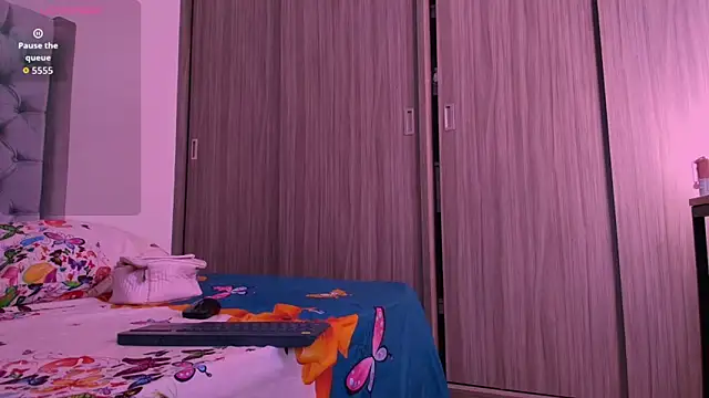 dreamsussi online show from 03-09-26, 03:48