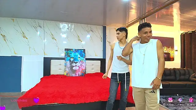 Bisexlifehot   online show from 04-06-26, 11:17