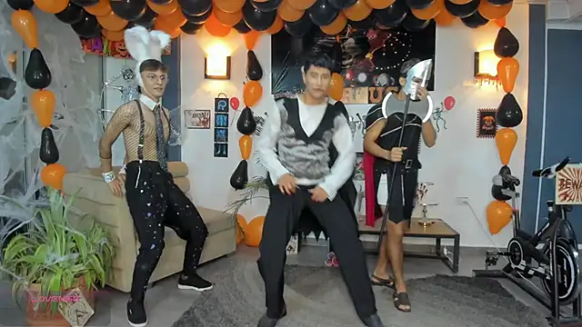 Bisexlifehot   online show from 10-29-25, 11:25