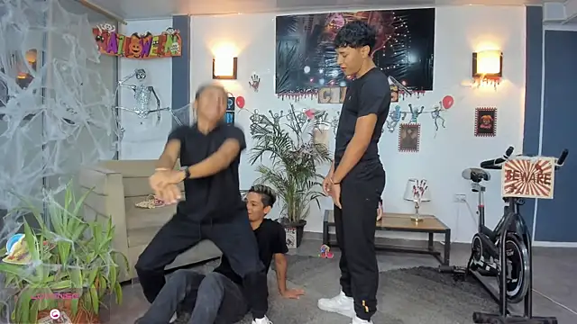 Bisexlifehot   online show from 10-28-25, 11:03