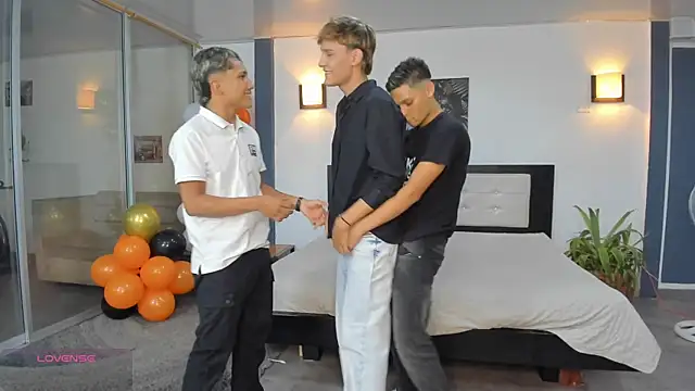 Bisexlifehot   online show from 11-21-25, 11:04