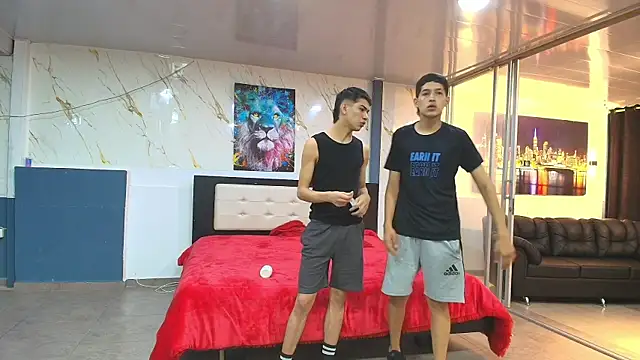 Bisexlifehot   online show from 04-11-26, 11:30