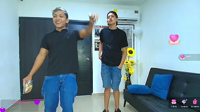 Bisexlifehot   online show from 04-08-26, 11:17