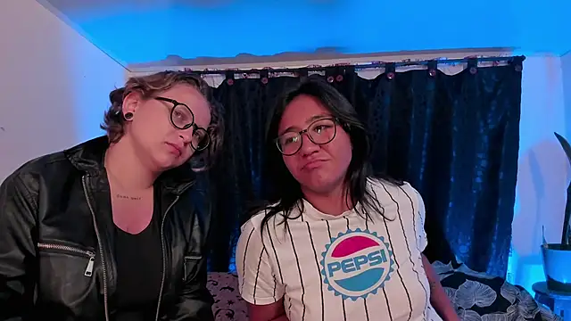 CrazyCakes  online show from 04-07-26, 01:51