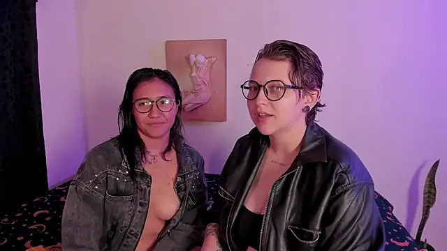 CrazyCakes  online show from 12-21-25, 03:41