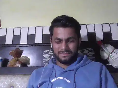 ursdreamperson online show from 12-15-25, 04:02