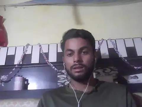 ursdreamperson online show from 11-12-25, 08:51