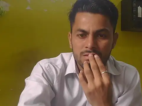 ursdreamperson online show from 06-15-26, 01:17