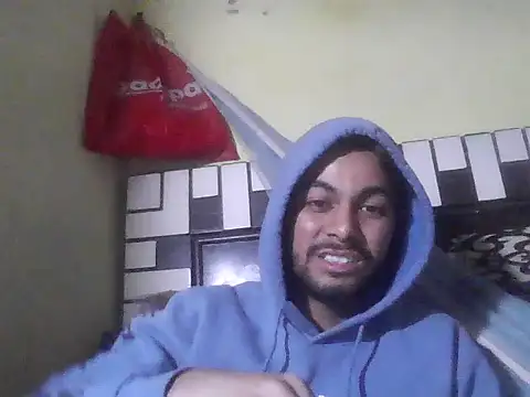 ursdreamperson online show from 12-19-25, 03:47