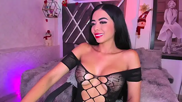 Snapshot of pocahontasweetss03 chatting on 11-15-25, 04:27 pocahontasweetss03 online show from 11-15-25, 04:27