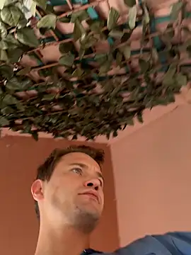 Snapshot of Italy_sex_boy chatting on 10-15-25, 12:13 Italy sex boy online show from 10-15-25, 12:13