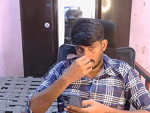 Snapshot of krishjaat43 chatting on 07-12-26, 07:31 krishjaat43 online show from 07-12-26, 07:31
