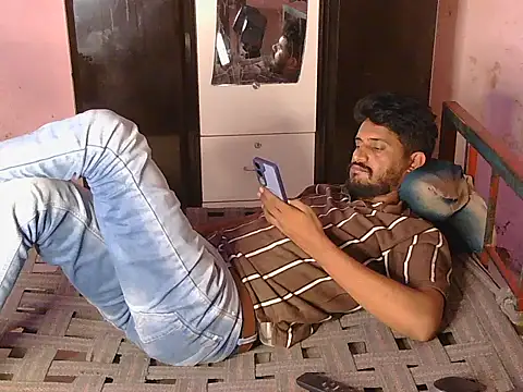 Snapshot of krishjaat43 chatting on 05-21-26, 03:37 krishjaat43 online show from 05-21-26, 03:37